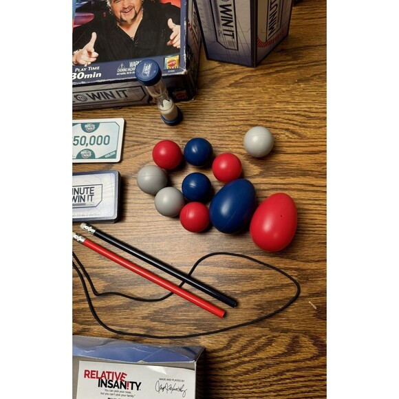 Minute To Win It Mattel Family Board Game CBS 2011 - Picture 7 of 14